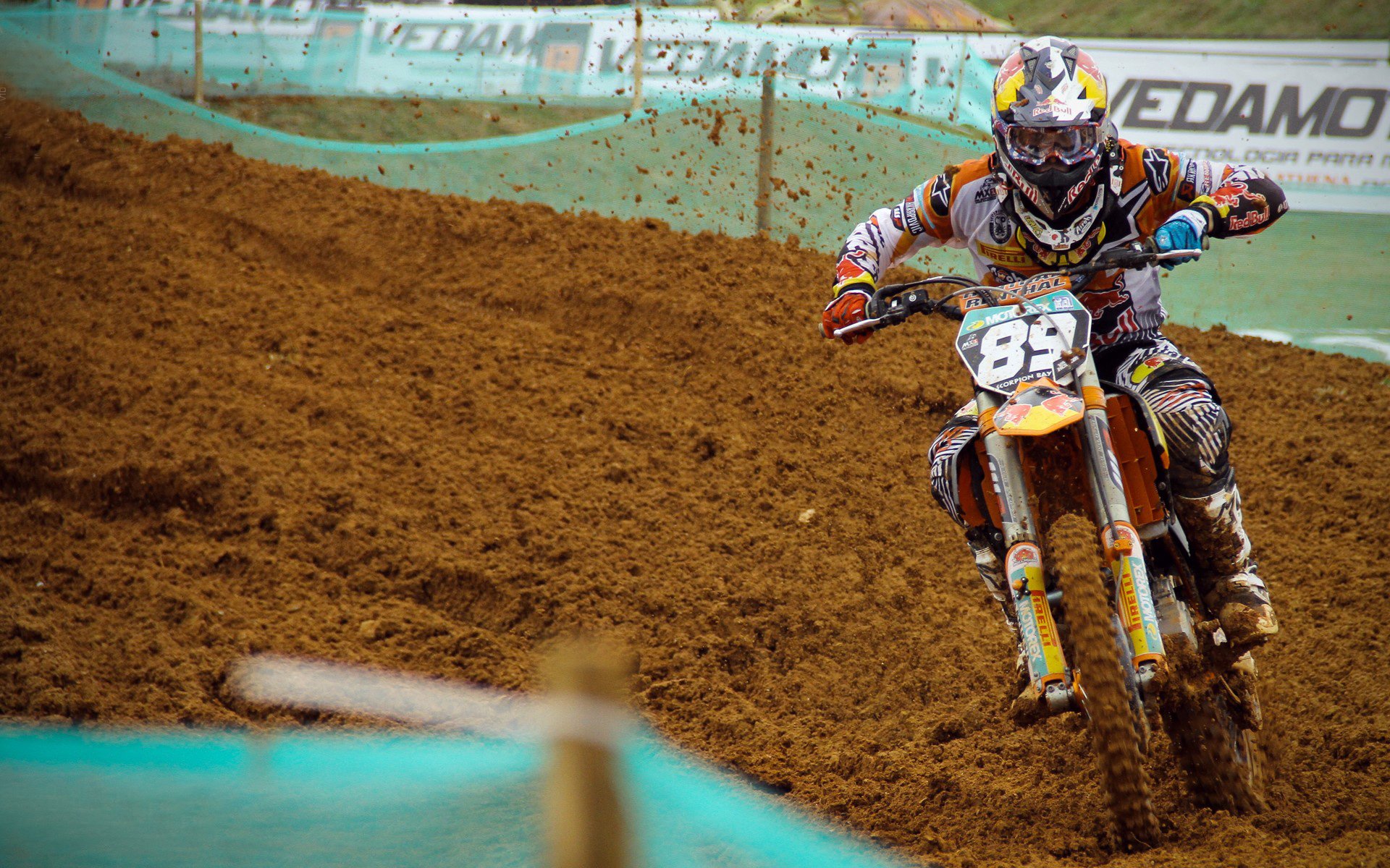 雪橇世界杯德国站，传奇老将再夺冠，新星闪耀创纪录