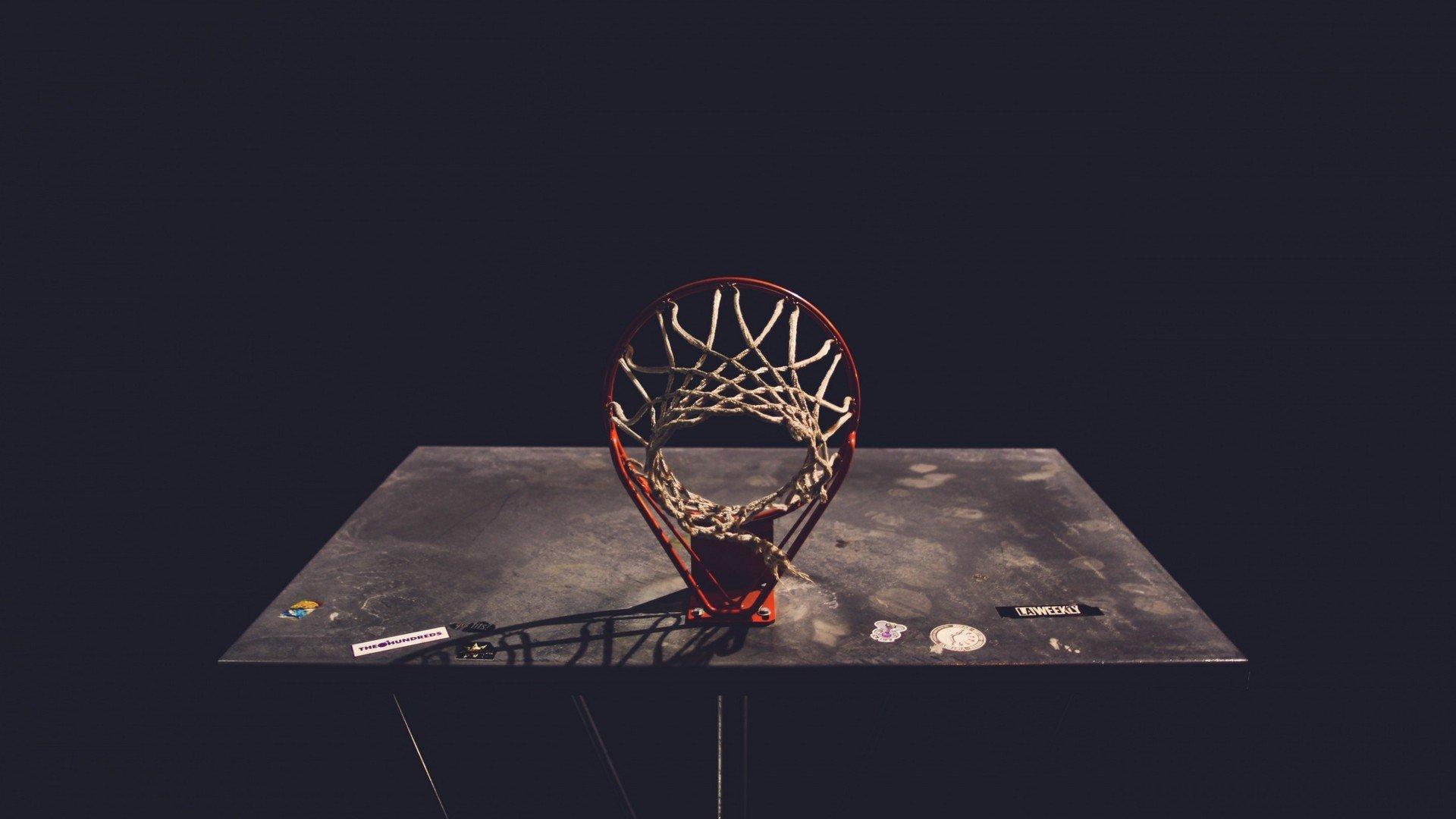 德转亚洲最贵十一人阵容出炉，三笘薰登顶估值榜，孙兴慜领衔锋线，中亚铁卫胡桑诺夫入选引关注